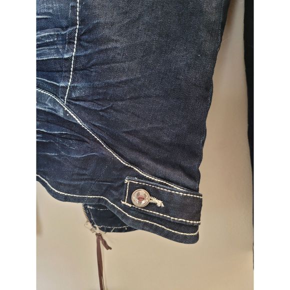 GJG Denim by Geovanny Los Angeles | Medium | Jean Jacket - Picture 8 of 11